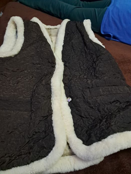 Жилетка тёплая двухстороняя