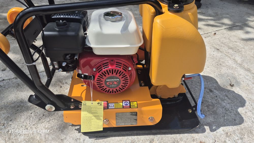 Placa compactoare si mai compactor
