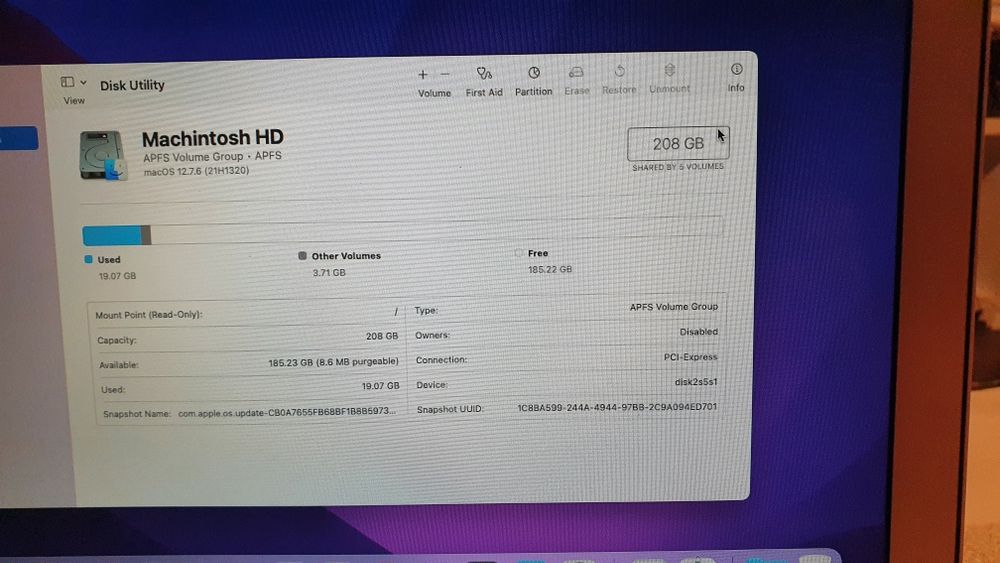 Apple MacBook Air 1.8GHz  i5 -/13 -inch/A1466 - 2012