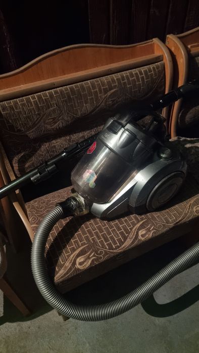 Продам рабочий пылесос