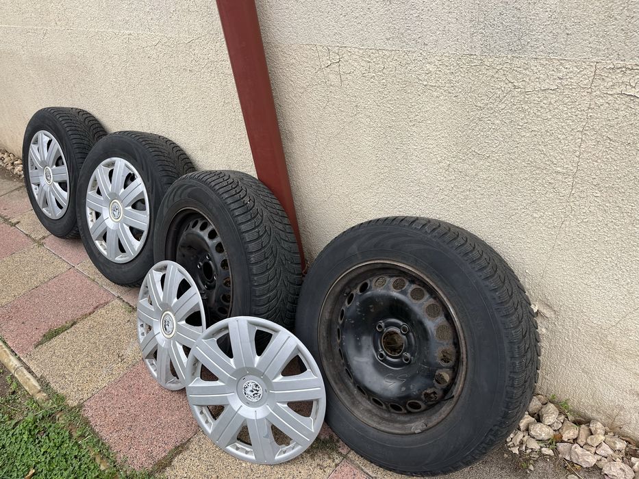 Jante + anvelope de iarna 195/65 R15