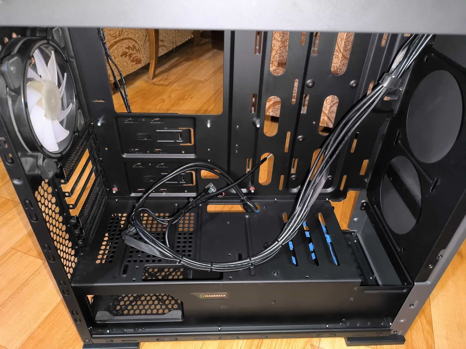 Корпус gamemax vega pro