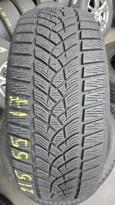4 anvelope iarnă Goodyear 215/55/17 - 6.5 mm