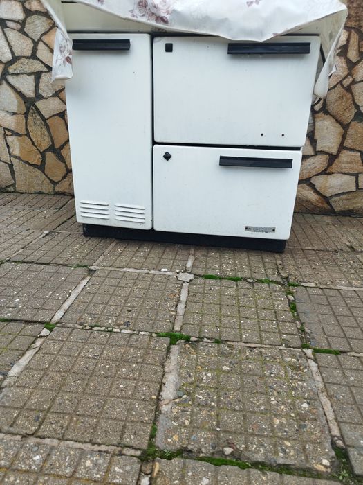 Готварска печка на твърдо гориво