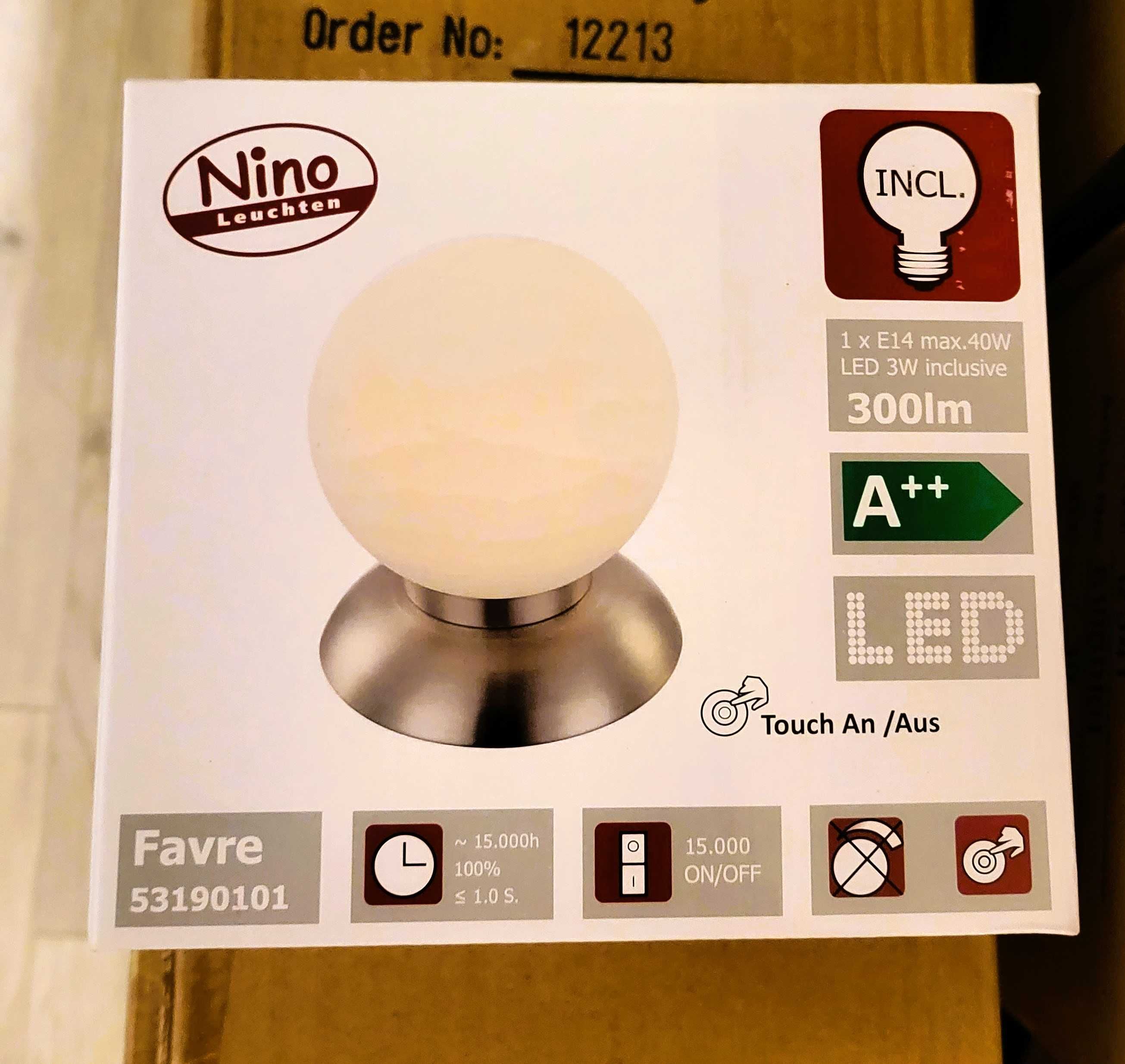 Veioza/Lampa de Masă Nino Favre – Eleganță și Eficiență în Iluminat