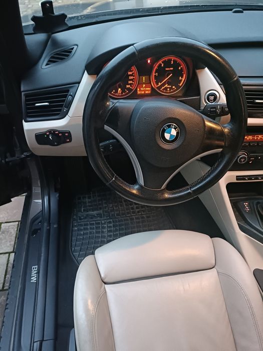 Vând Bmw x1 an 2010