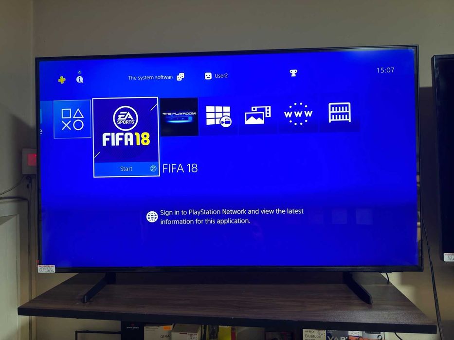 Sony PlayStation 4 Slim 1TB, FIFA 18, 2 джойстика