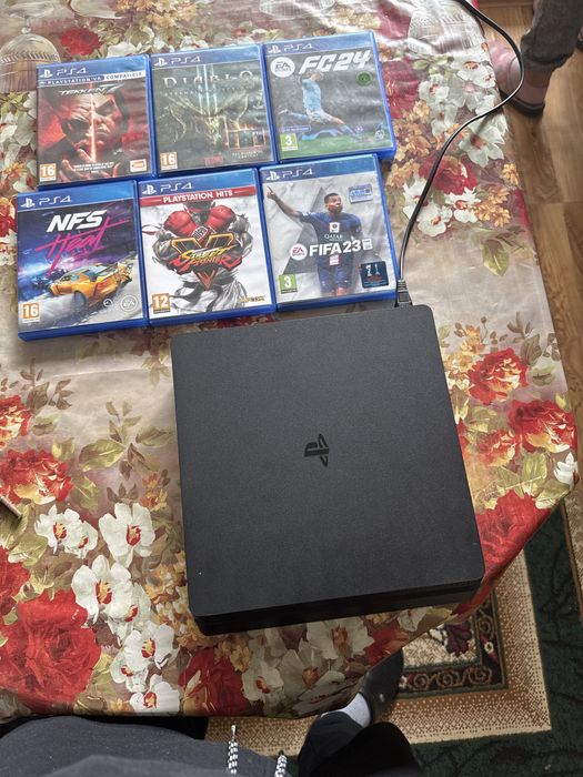 Плейстеишън4 с игри