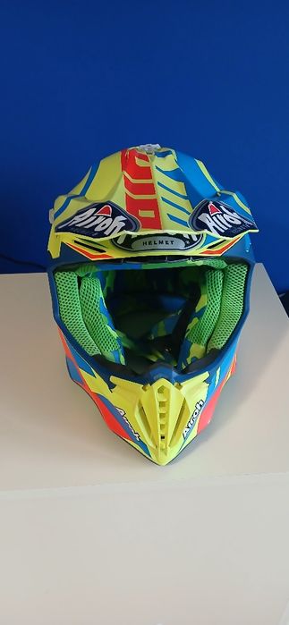 Каска много запазена is размер