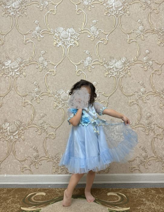 Продам детские платья