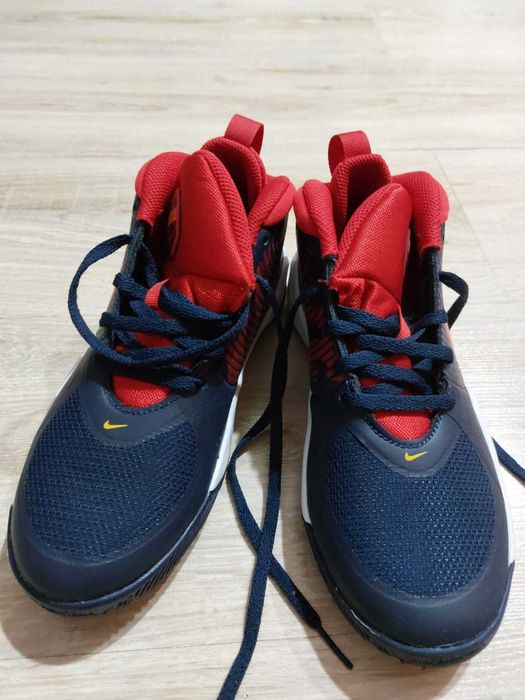 Bascheți NIKE TEAMHUSTLE *ediție limitată*