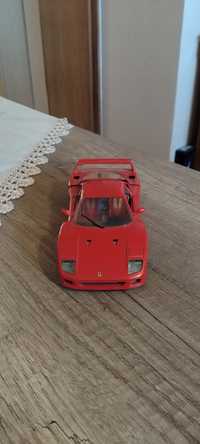 Vând mașinuță veche model ferrari F40