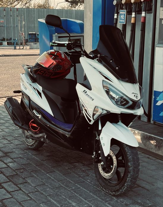 Мопед Макси.