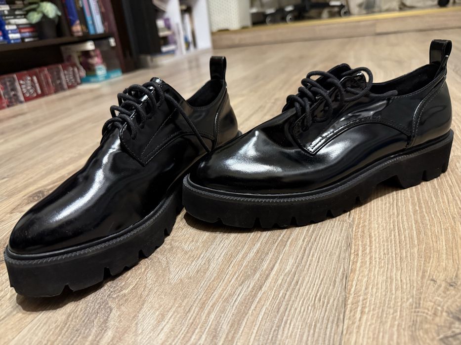 Reserved черни обувки