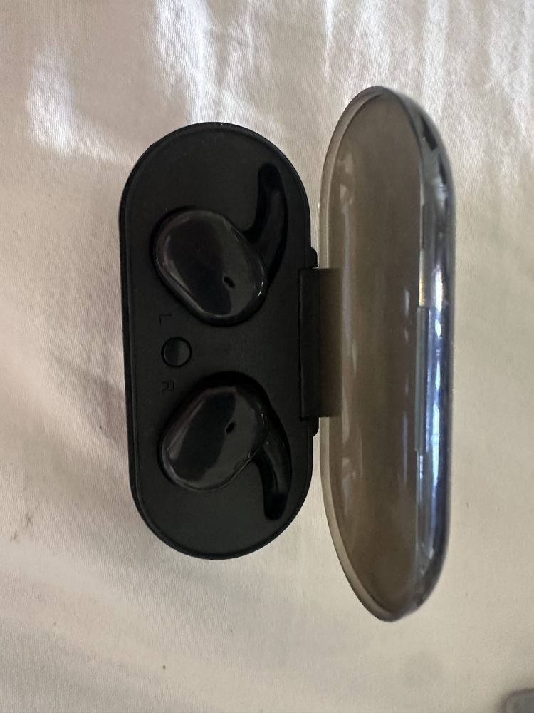 Bluetooth earplugs / безжични слушалки
