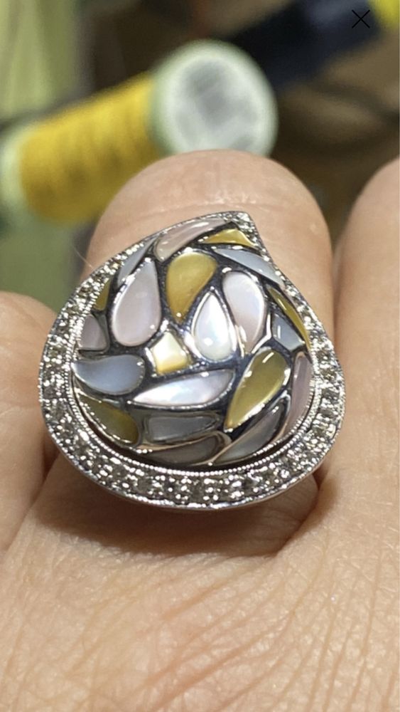 Inel fabulos aur 18 k diamante si mother of pearl