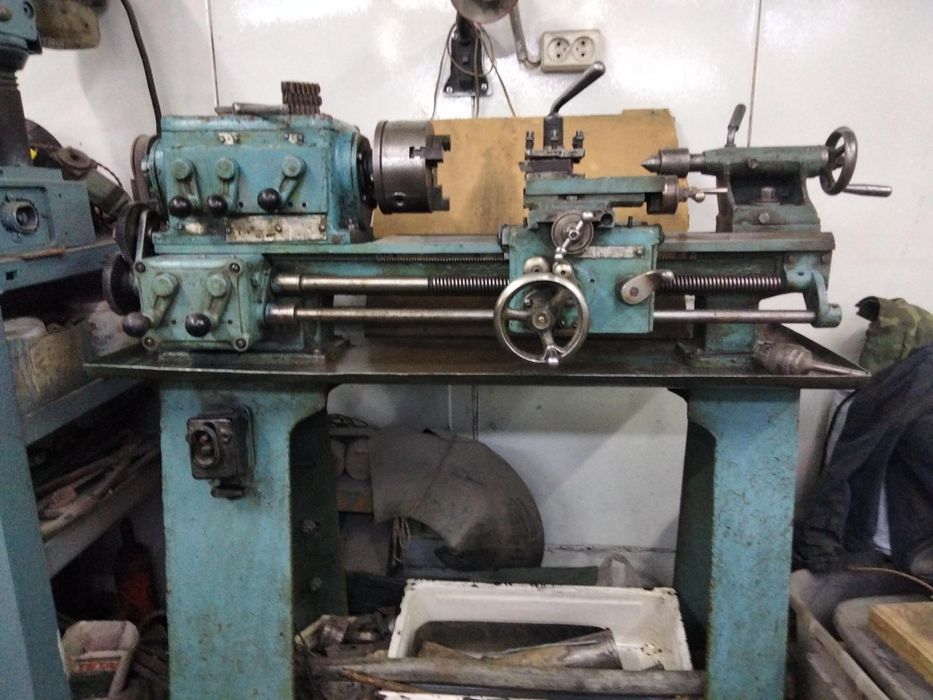 Продам токарный станок ТВШ-3