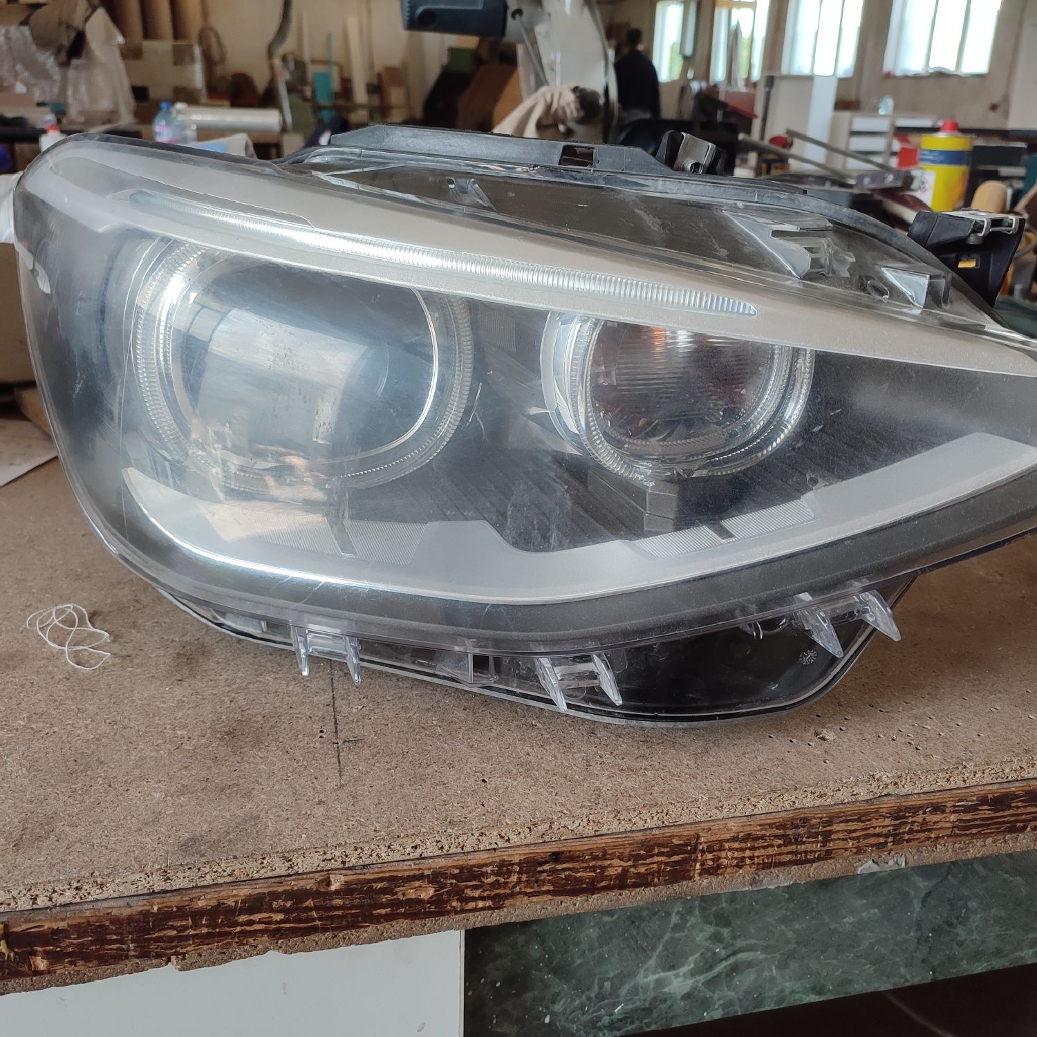 BMW 1 F20 F21 десен фар
