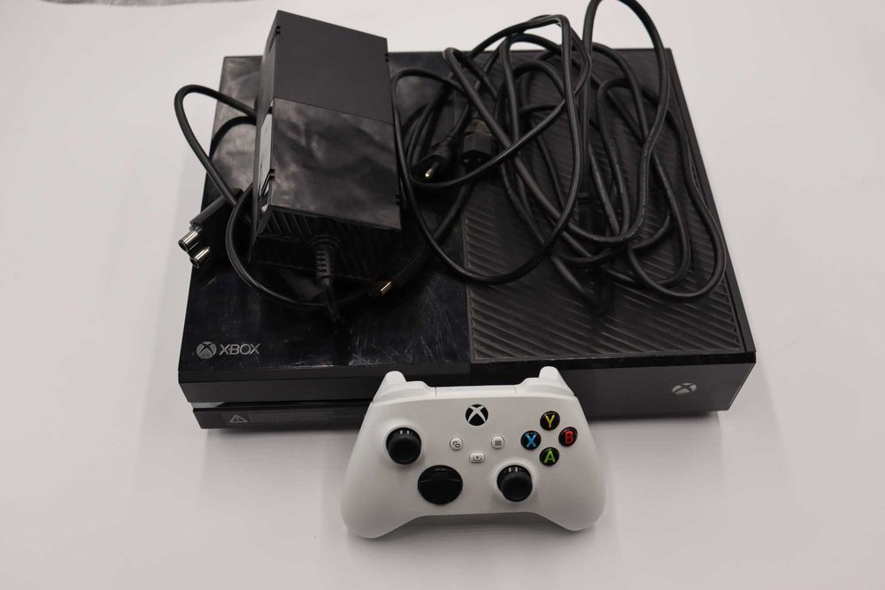 Xbox one конзола 500GB