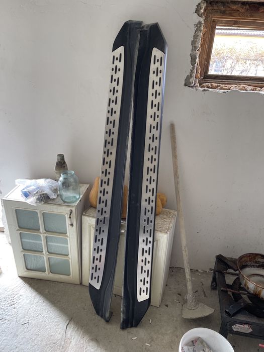 Tayota Highlander парог