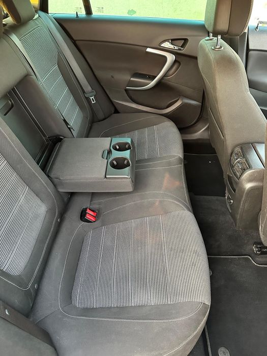Opel Insignia 2.0 cdti sports tourer