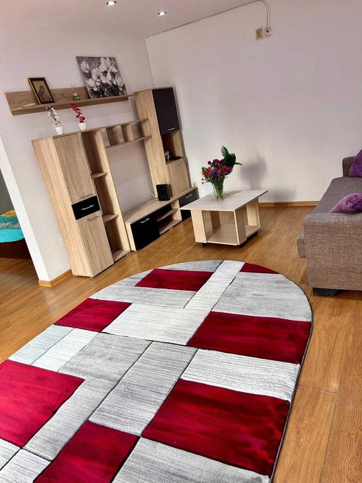 inchiriez apartament ultracentral Ploiesti 2 camere Proprietar direct