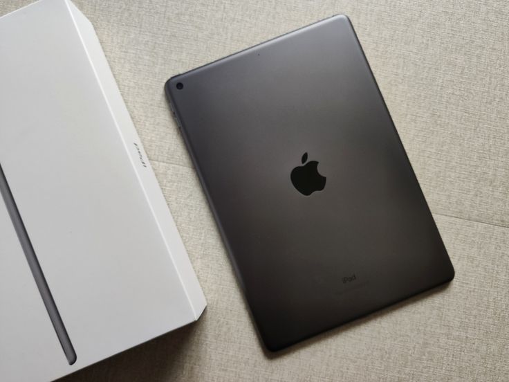 Продам Ipad 8 версия