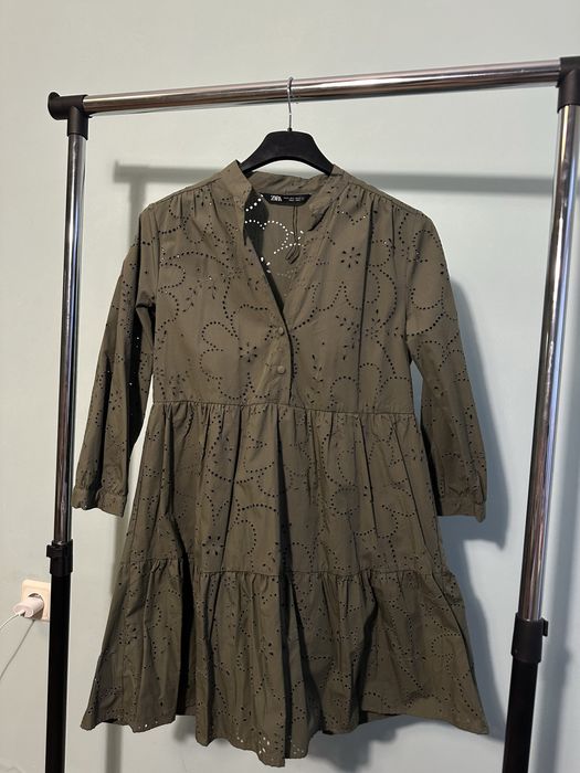 Продавам рокли H&M Zara