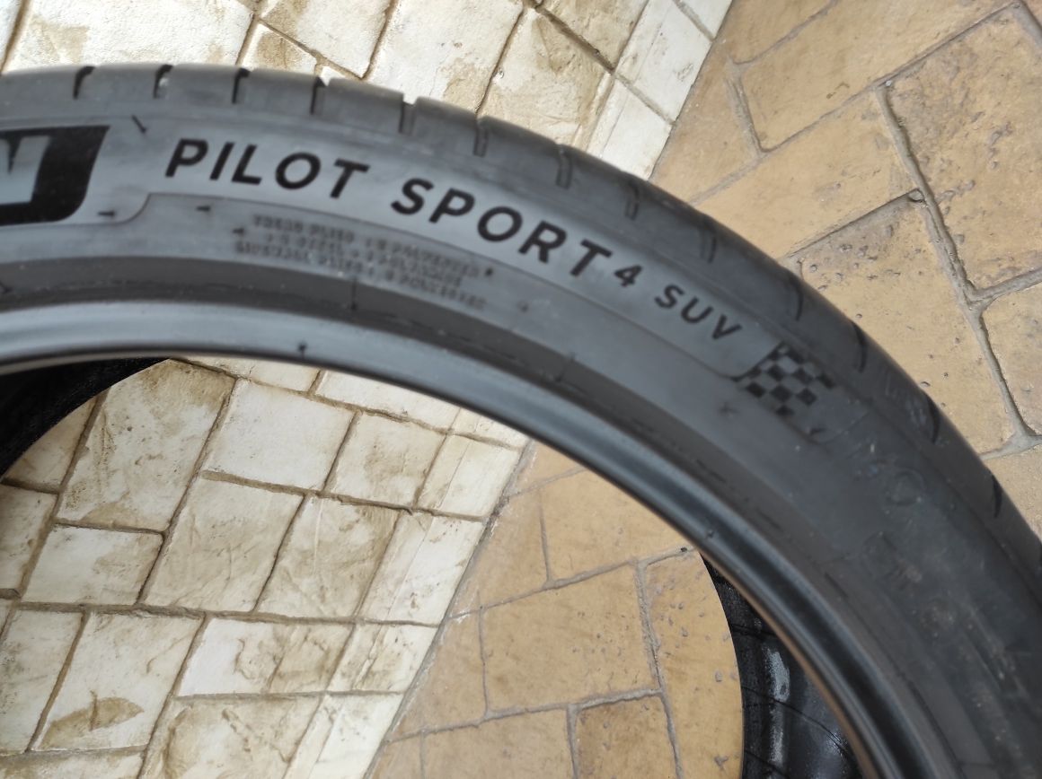 Летни гуми Michelin 255/40/21 Pilot sport 4