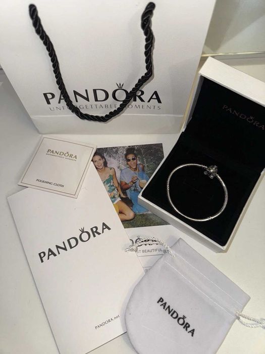 Гривна Пандора|Pandora