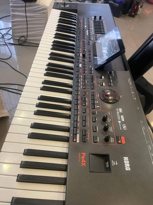 Korg pa 4 x pro 76 keys de vânzare