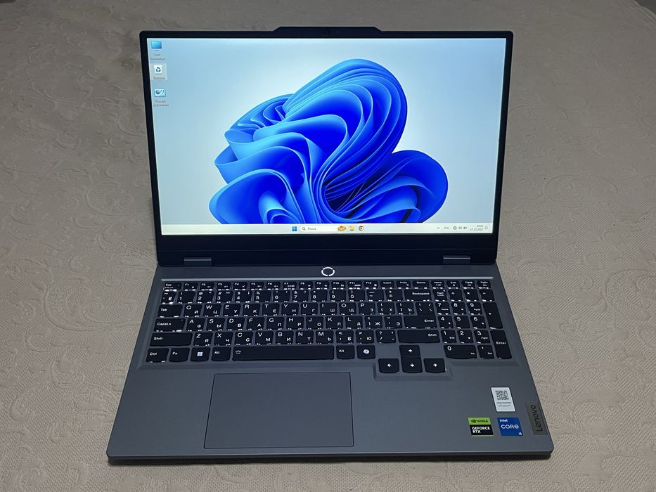 Практически новый игровой ноутбук Lenovo LOQ RTX 4050 Core i5-12450HX