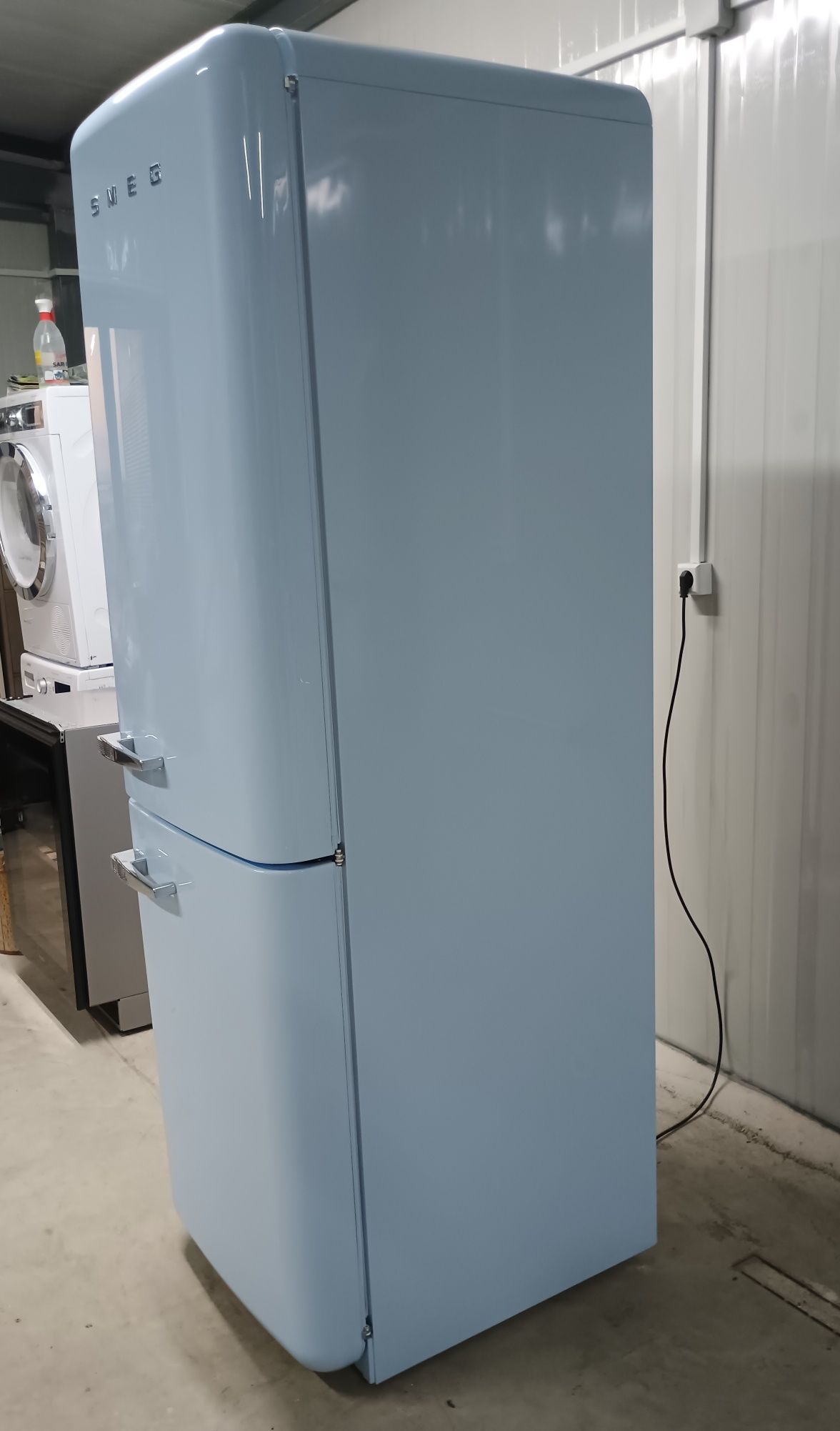 Хладилник с фризер SMEG FAB32RPB5