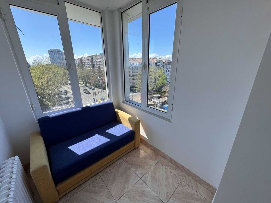 Продава се Многостаен апартамент в Бургас, Лазур - 92 кв.м за 2055 €/кв.м - Снимка #2