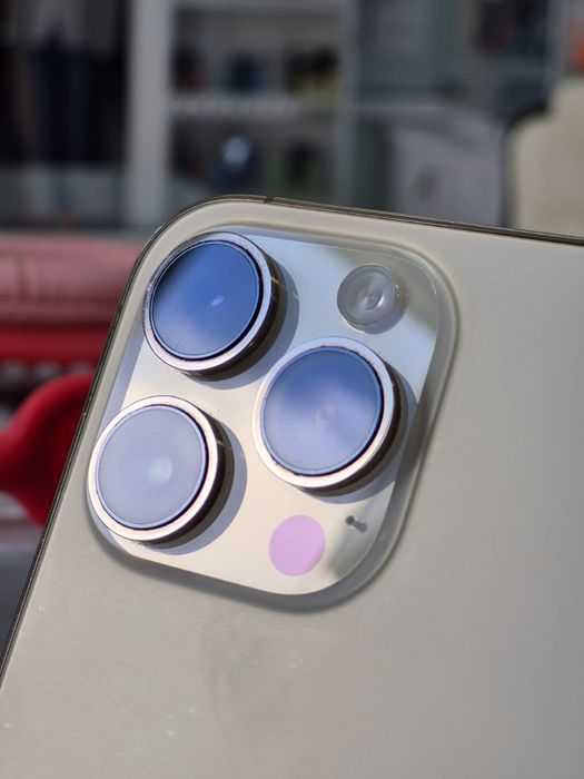 Vand iphone 14 PRO MAX stare impecabila fara zgarietura!