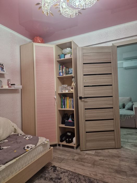 Продаётся гарнитур