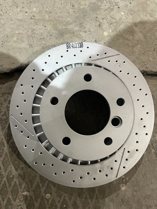 Тормозной диск на G63 AMG,463 кузов.
