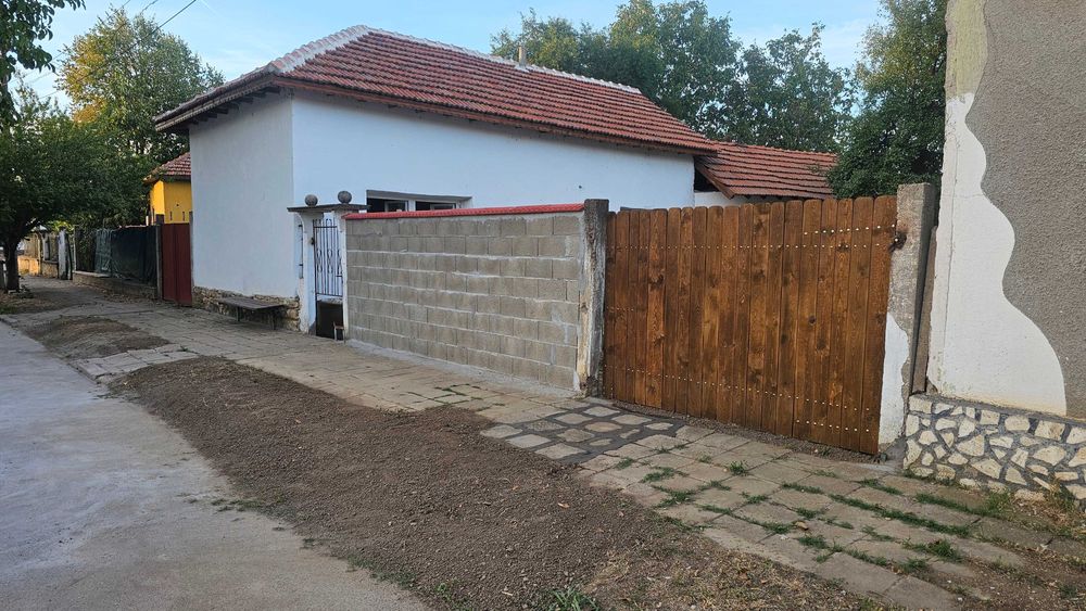 Къща в село Лехчево област Монтана