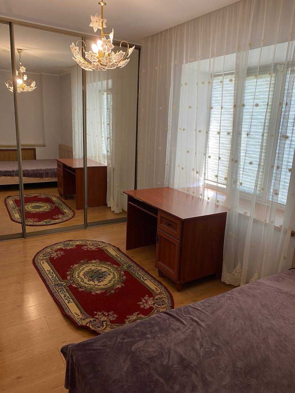 2-х комнатная посуточно Розыбакиева-Утепова