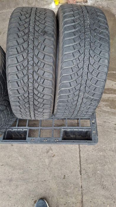 Продавам зимни гуми Kumho 235/45/18