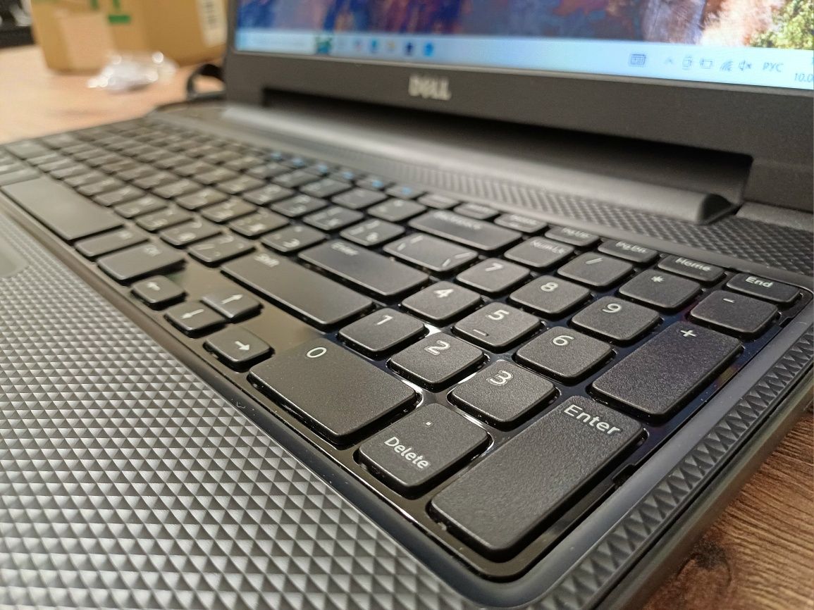 Ноутбук Dell Intel(R) Core(TM) i3-3217 U CPU 1.80 GHz