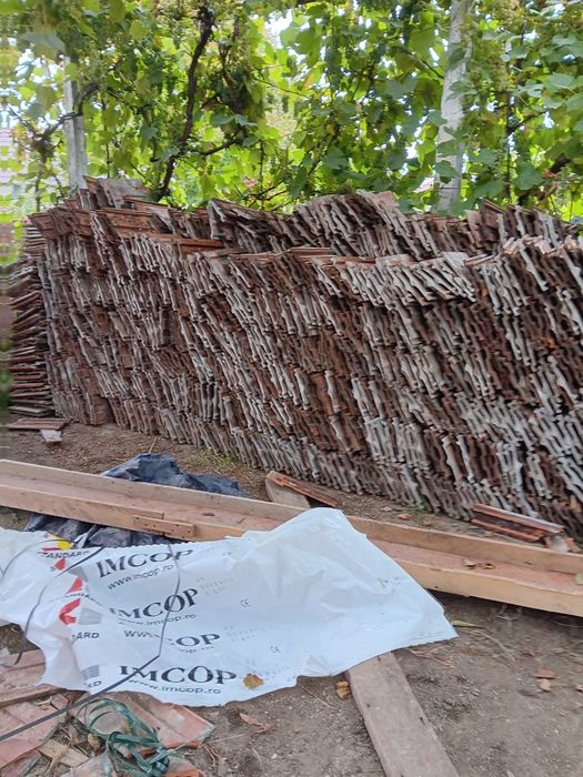 Vând țigle stare foarte bună(negociabil)