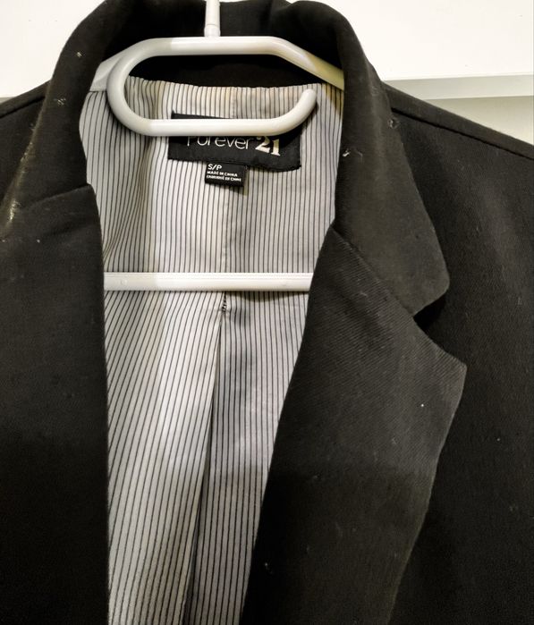 Сака и дънково яке