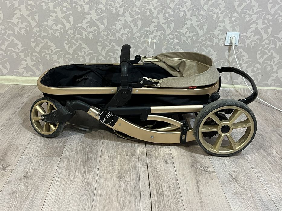 Детская коляска