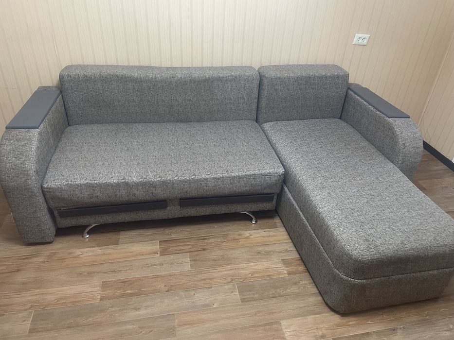 Продам диван в хорошем состоянии