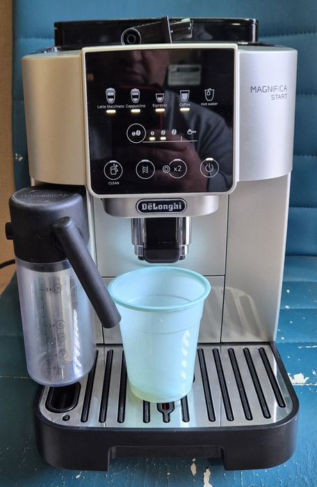 Кафеавтомат "De'Longhi Magnifica Start " ECAM220.80.SB