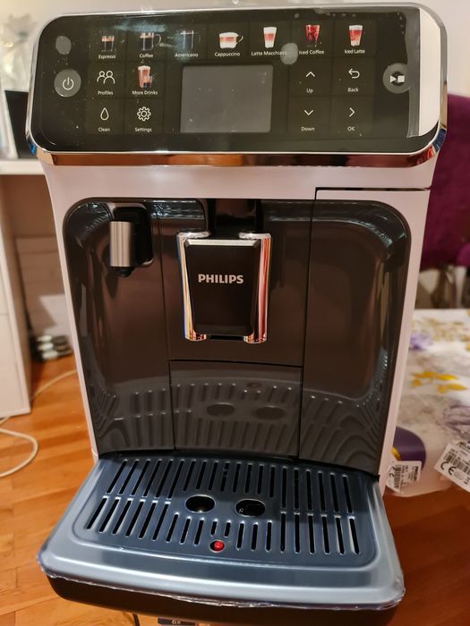 Espressor automat Philips EP5545/70