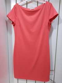 Платье-футляр, бренд Oodgi, размер 46, цена 50000 сум.
