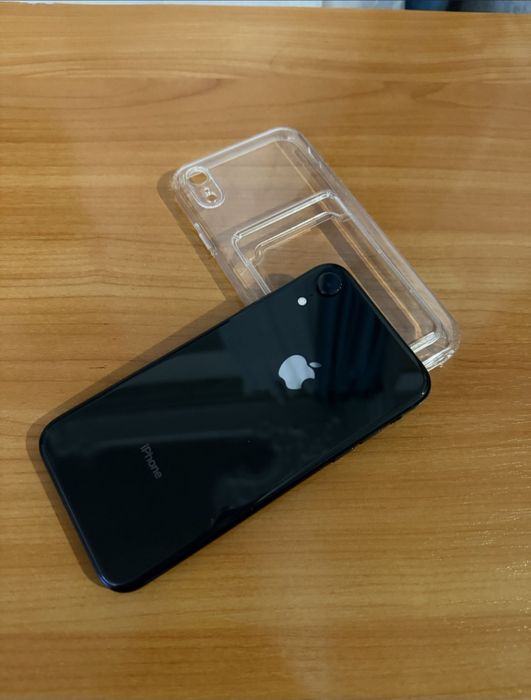 IPhone  xr black 64g