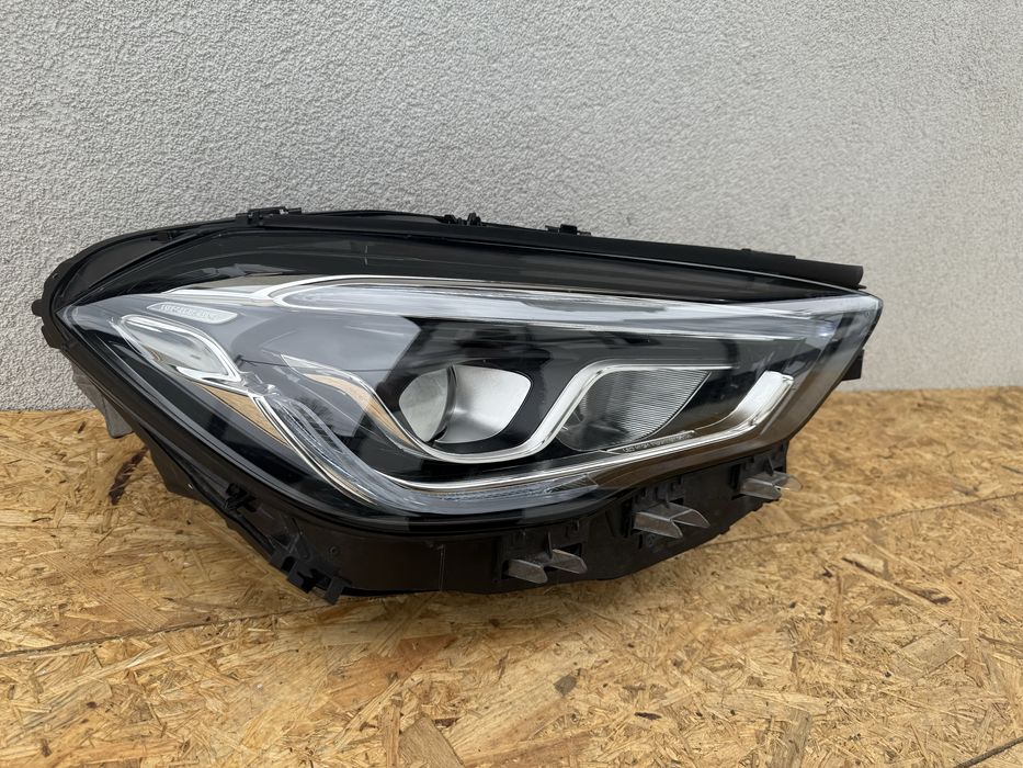 Far dreapta Mercedes GLa W247 LED High Performance Original Europa
